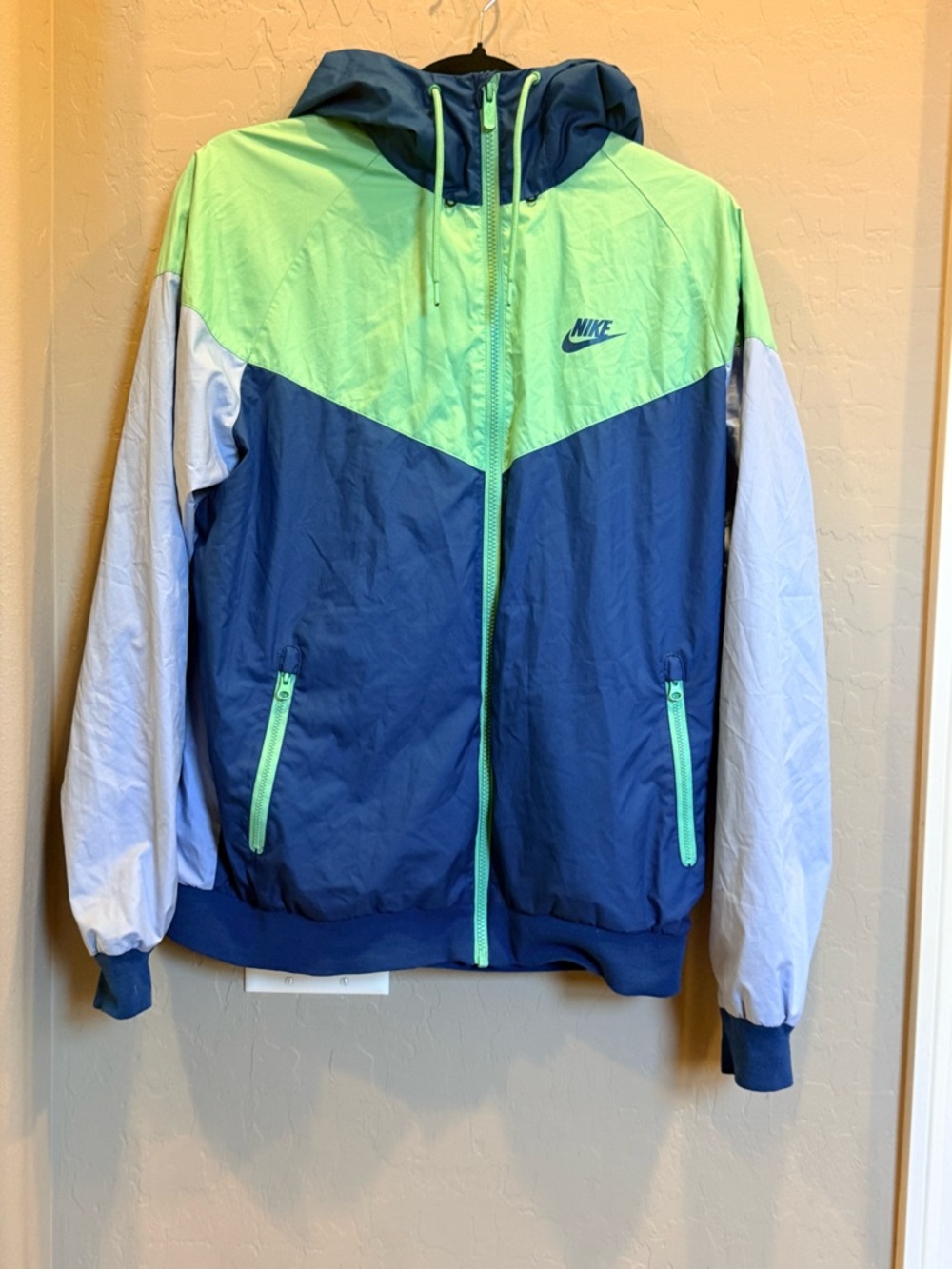 Nike Colorblock Lightweight Jacket - Navy, Light Green & White